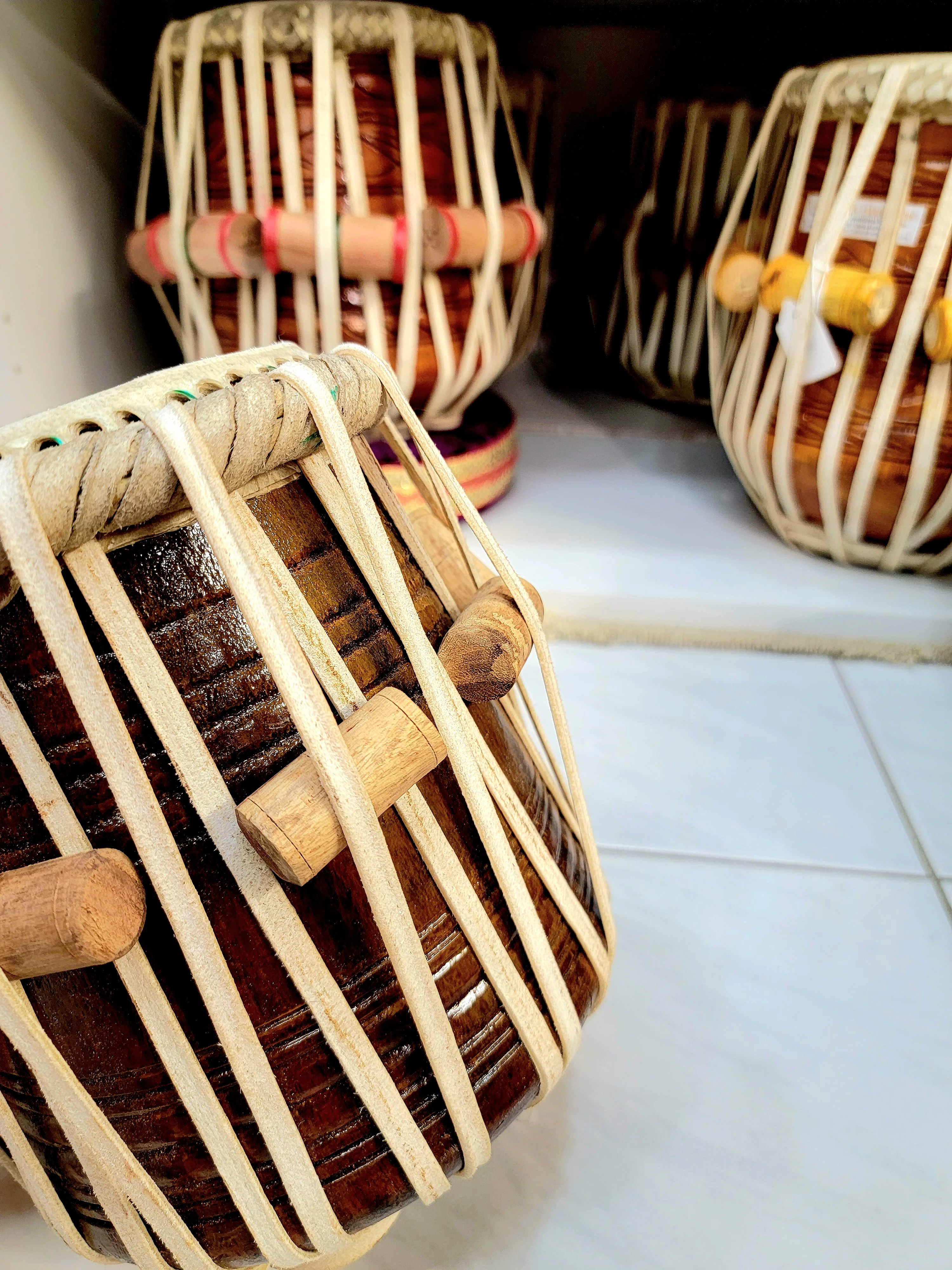 Golden Encarved Toddler Tabla Set - Image 4
