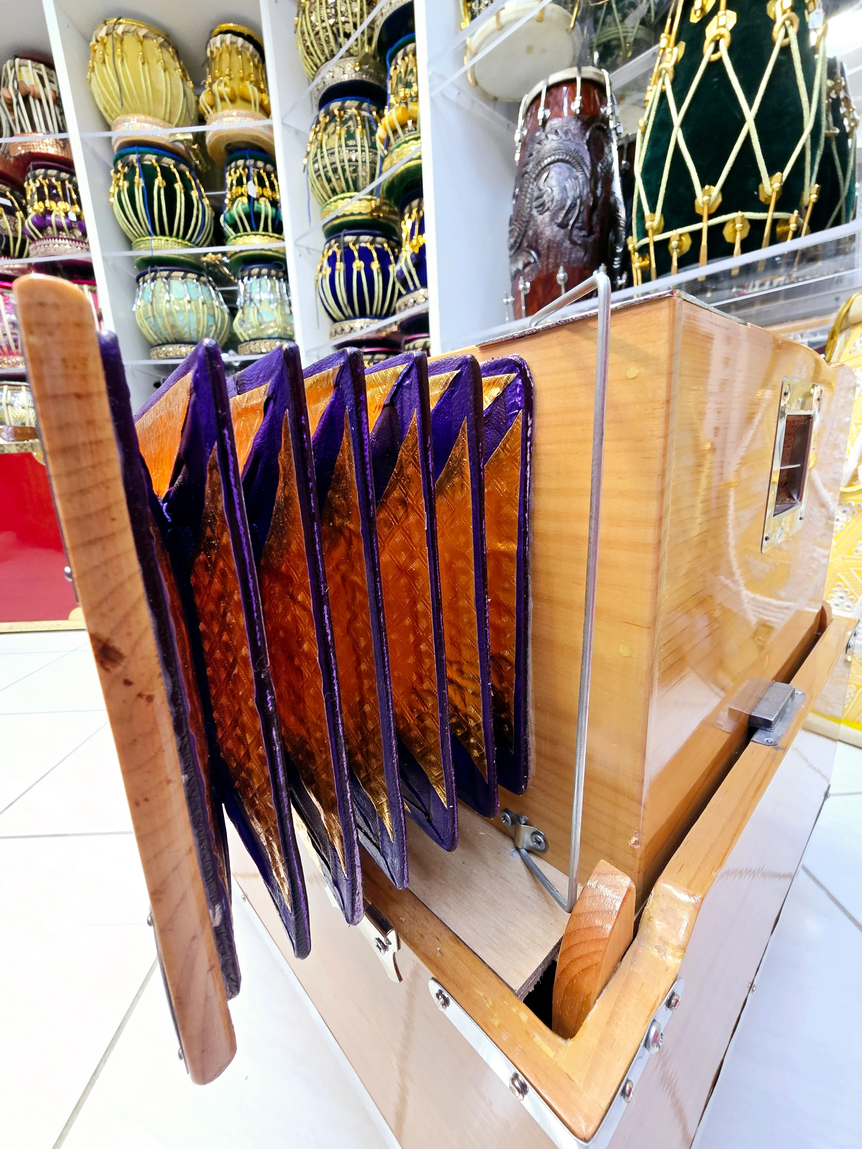 Natural Harmony: 2 Reed Pine Wood Traveller Harmonium with Minor Cosmetic Defects - Image 8