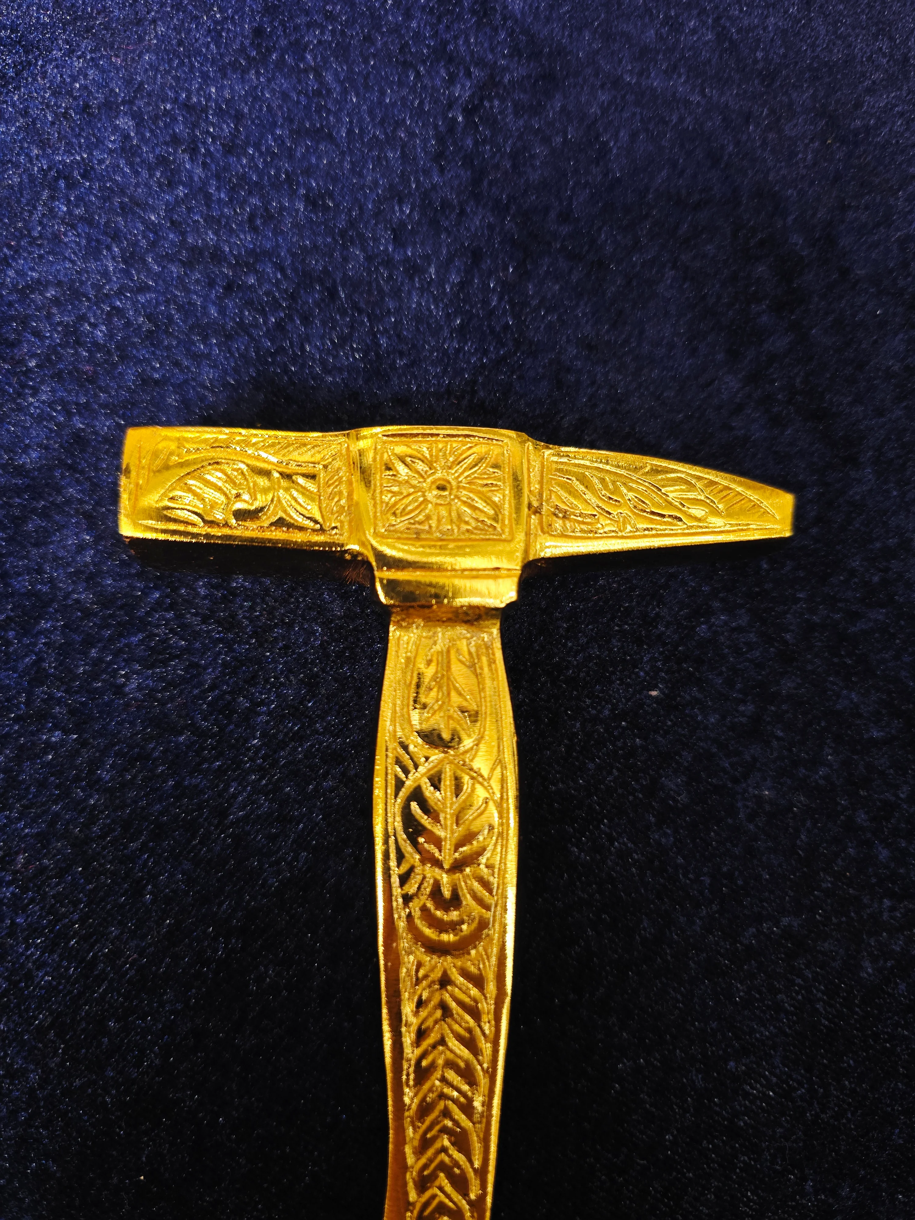 Premium Yellow Gold Plated Hammer - Image 3